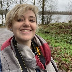 Meet your Posher, Casandra